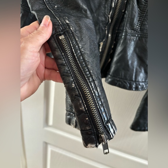 Free people‎ bomber jacket size 8. Fixer upper.  Needs to be restored. - Picture 6 of 8